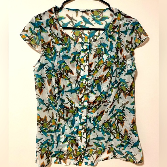 Lovely Sheer Tropical Birds Cap Sleeve Button Down Women’s M - Picture 1 of 7